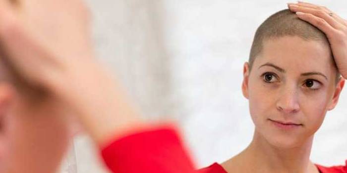 چگونه از ریزش در طول شیمی درمانی جلوگیری کنیم؟