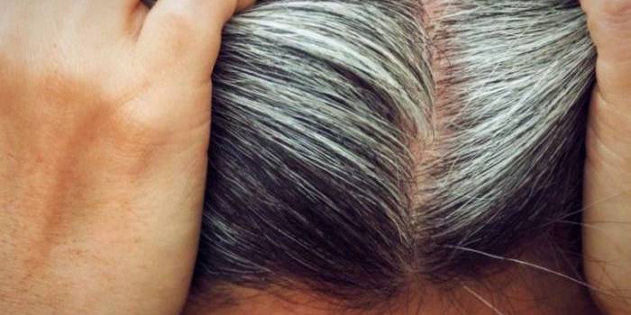 برای جلوگیری از سفید شدن موی سر ویتامین های کافی دریافت کنید